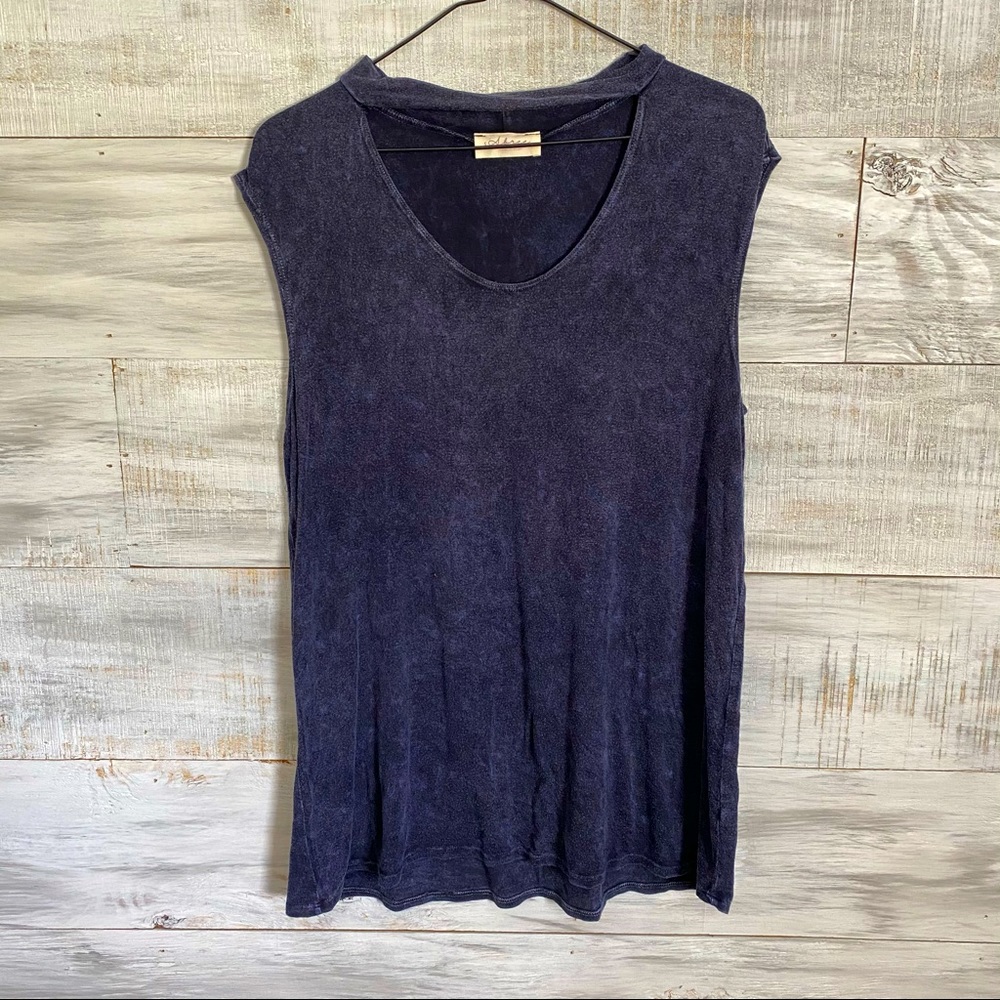 Abree Blue Key Hole Top